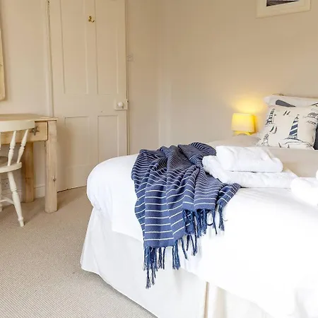 Turnerdale Cottage, Nr Whitby, Sleeps 6, Dogs Whitby