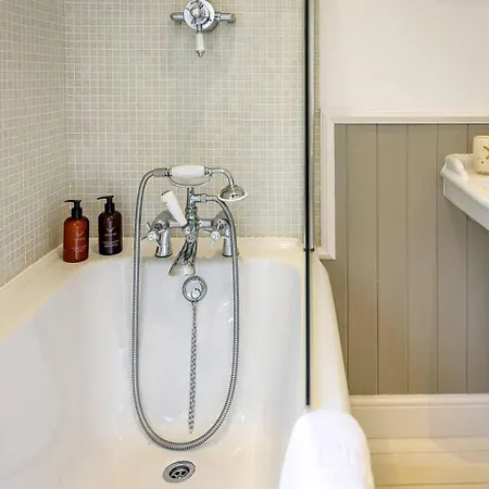 Turnerdale Cottage, Nr Whitby, Sleeps 6, Dogs *