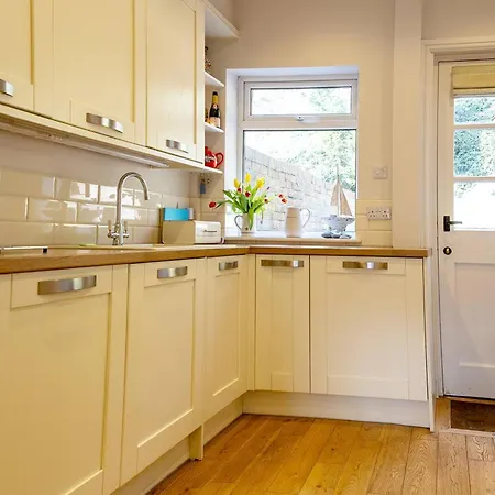 Turnerdale Cottage, Nr Whitby, Sleeps 6, Dogs